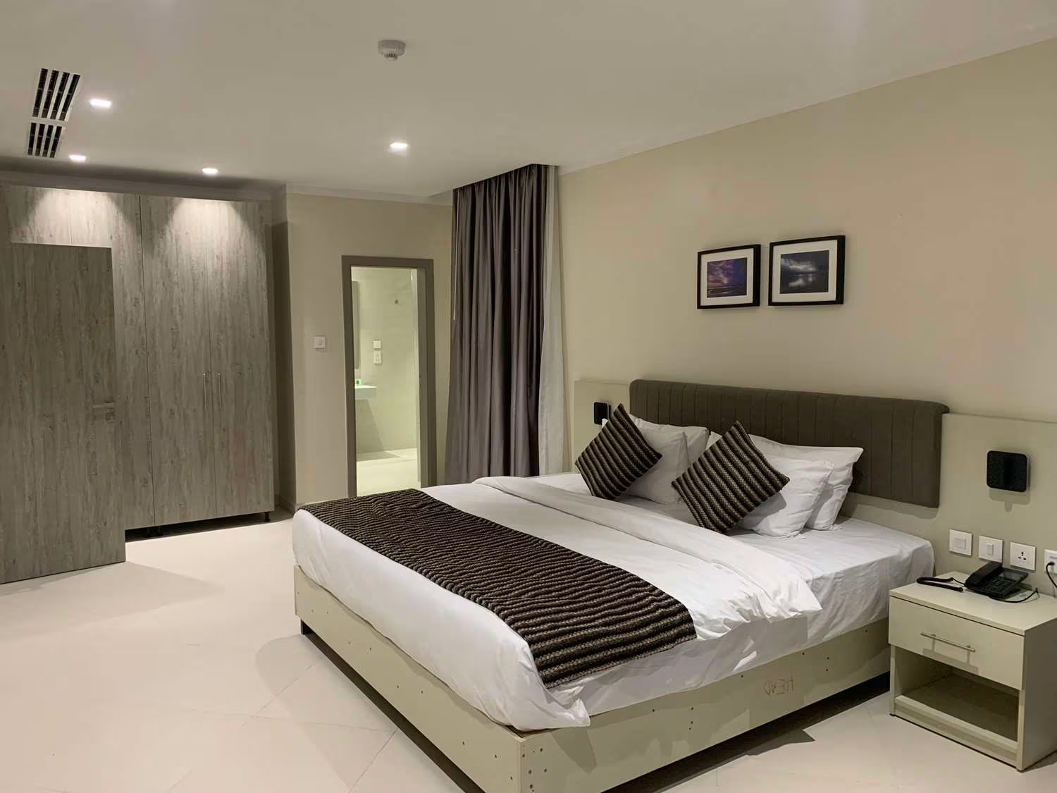 Penthouse | Apartment - 1 King Bed